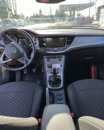 Opel Astra cena 29500 przebieg: 170000, rok produkcji 2017 z Poznań małe 407